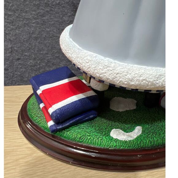 Danbury Mint Dallas Cowboys Mrs Claus 10” Christmas Cheerleader Read - Picture 5 of 12